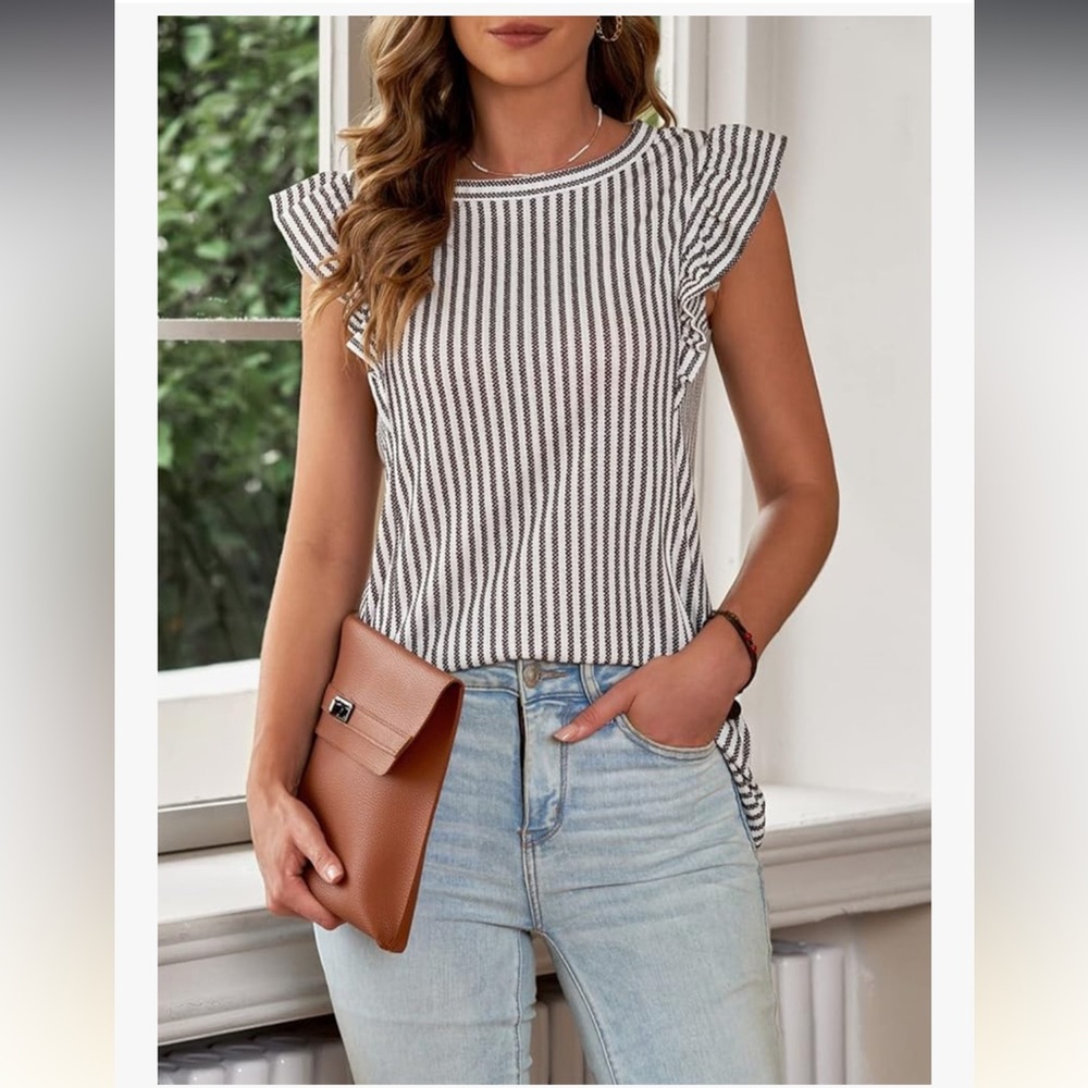 Shewin Ruffle Sleeveless Top